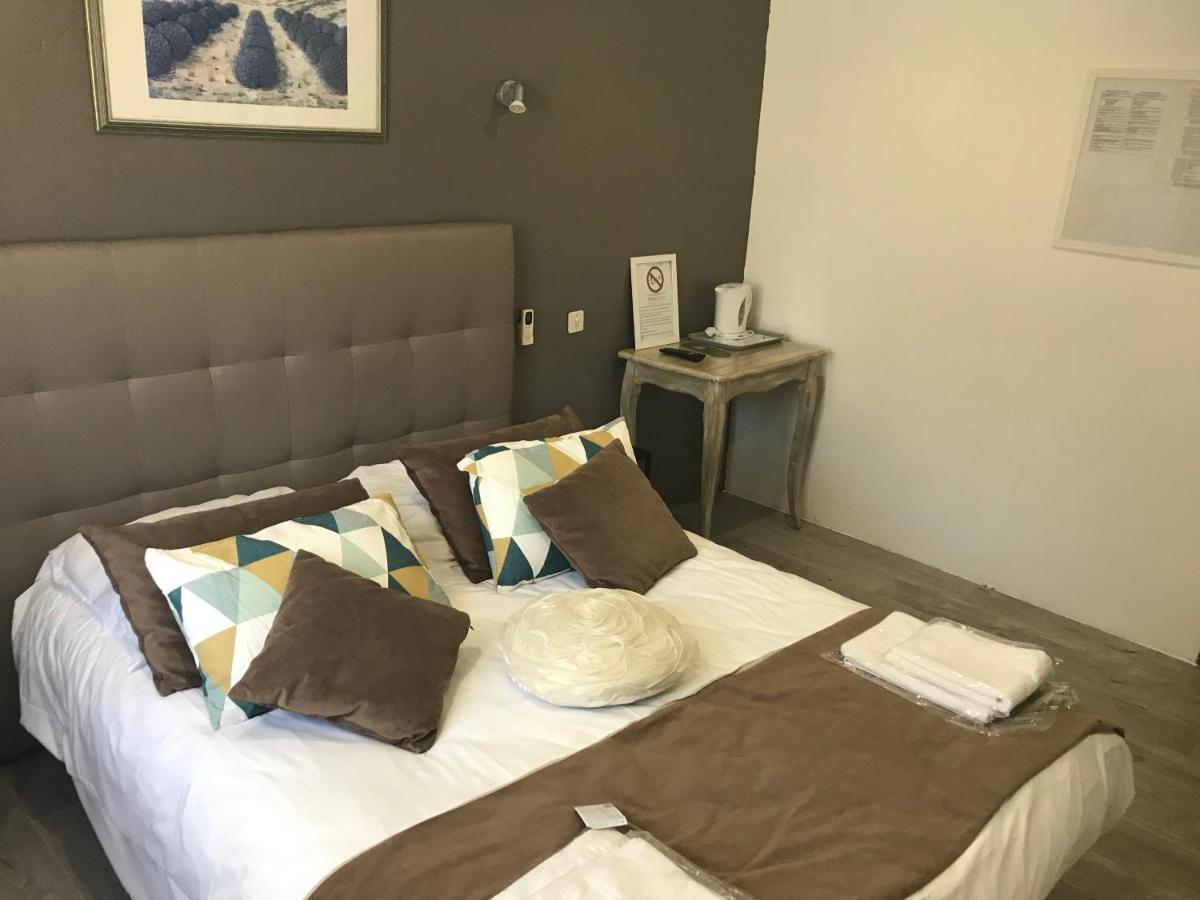 Hotel Les Mimosas Bormes-les-Mimosas Exteriör bild