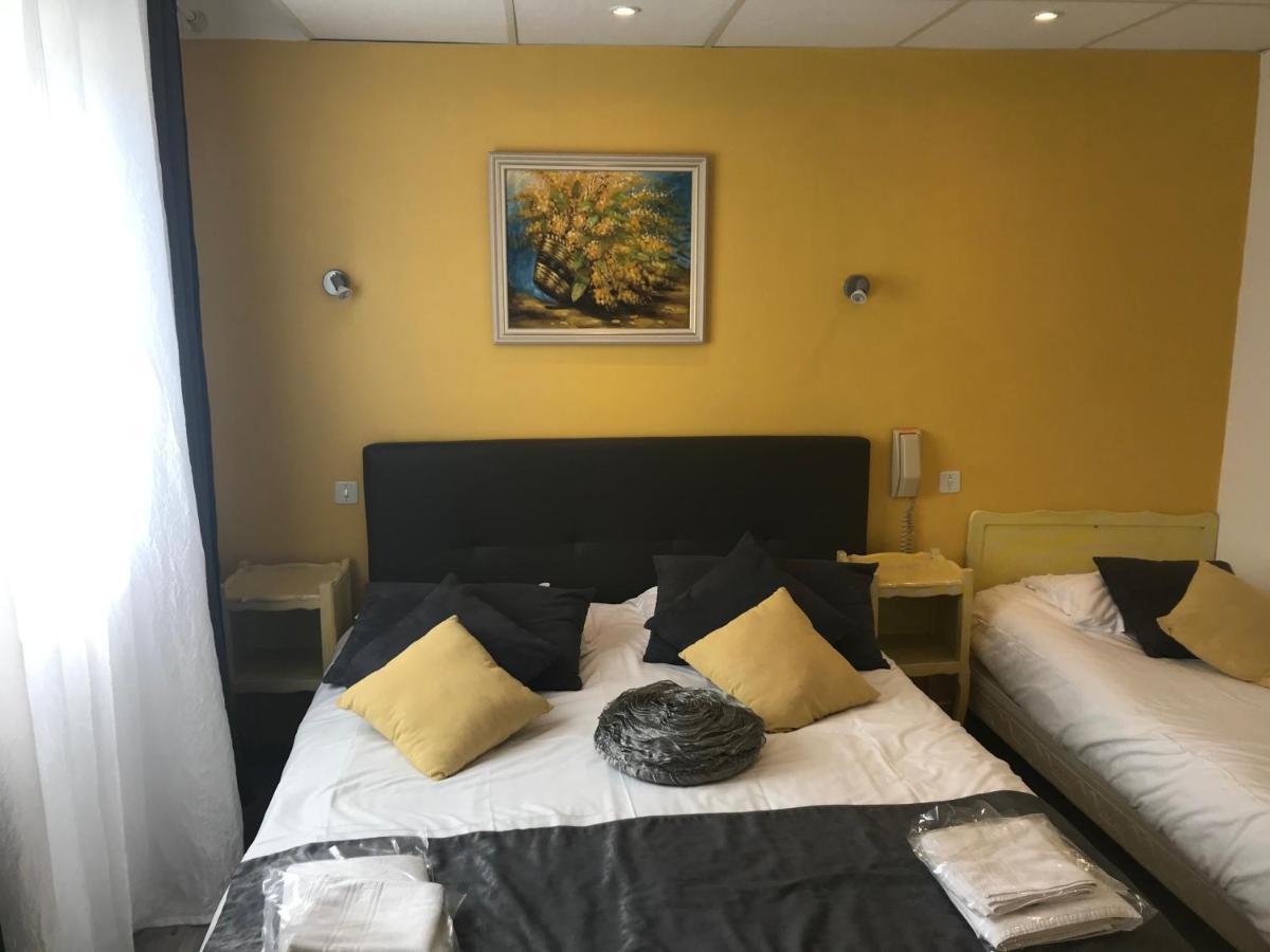 Hotel Les Mimosas Bormes-les-Mimosas Exteriör bild