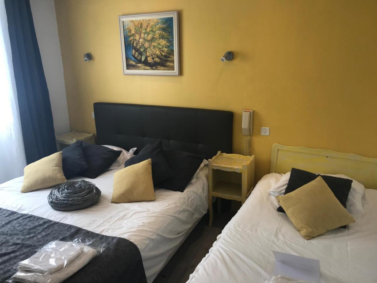Hotel Les Mimosas Bormes-les-Mimosas Exteriör bild