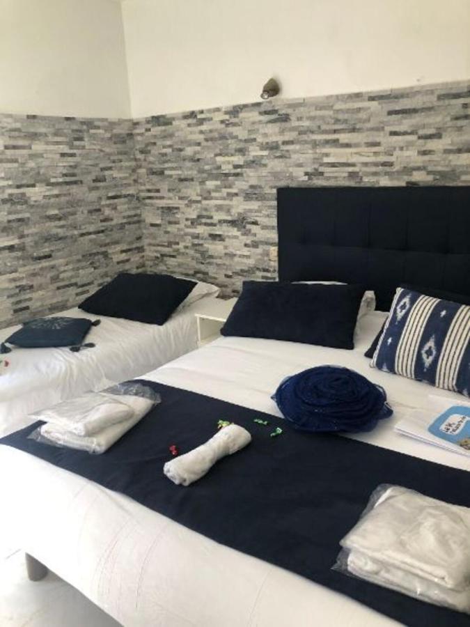 Hotel Les Mimosas Bormes-les-Mimosas Exteriör bild