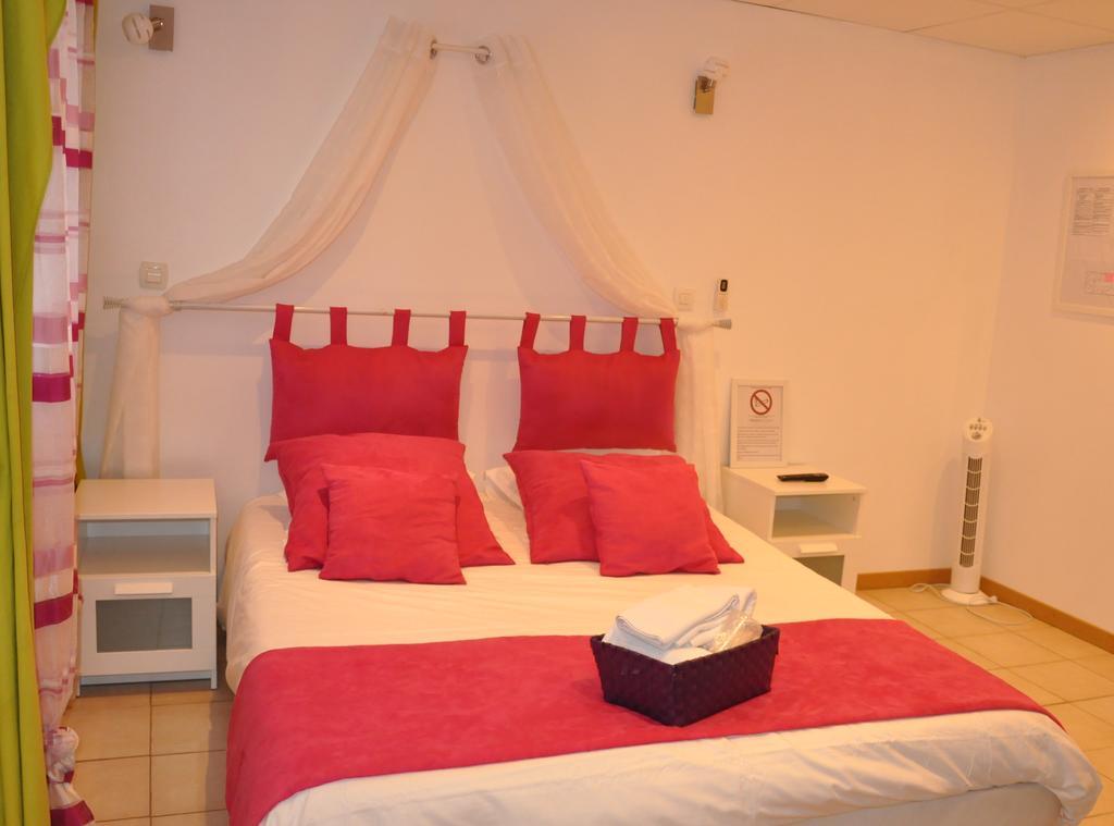 Hotel Les Mimosas Bormes-les-Mimosas Rum bild