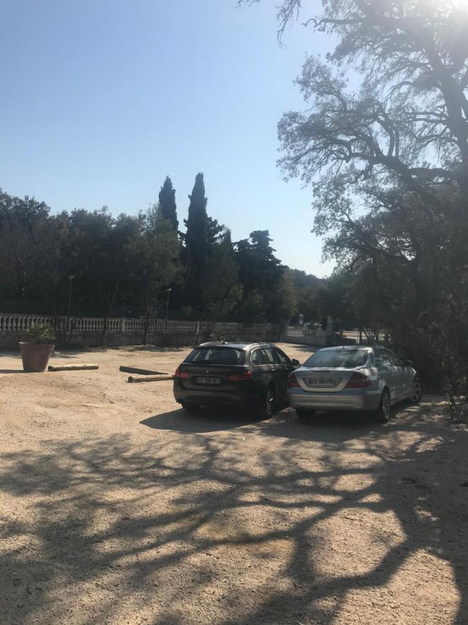 Hotel Les Mimosas Bormes-les-Mimosas Exteriör bild